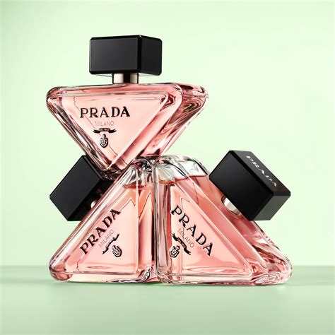 paradoxe prada ressemblance|Prada paradoxe bottle.